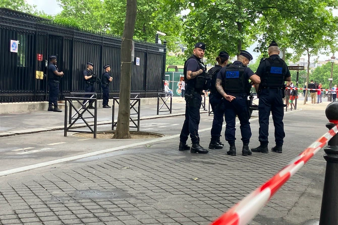 Paris: Un vigile tué à l'ambassade du Qatar, un suspect interpellé