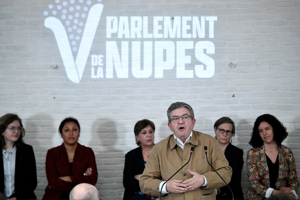 Mélenchon lance le «parlement de la Nupes» pour favoriser «l'implication populaire»