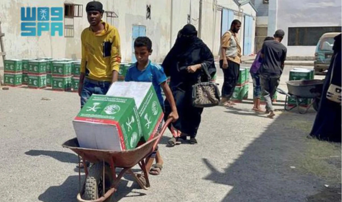 KSRelief poursuit ses projets alimentaires et sanitaires au Yémen