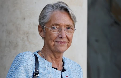 Elisabeth Borne, une technicienne issue de la gauche à Matignon