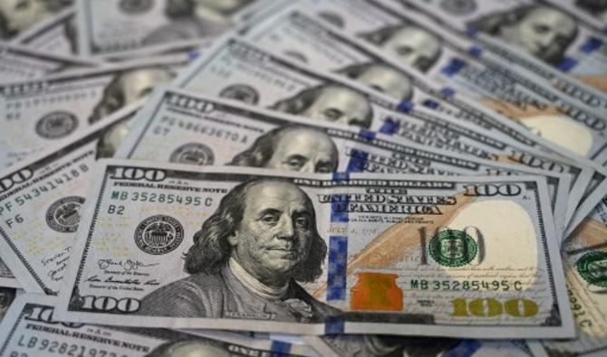 Le dollar bondit, le yen sombre après la Banque du Japon