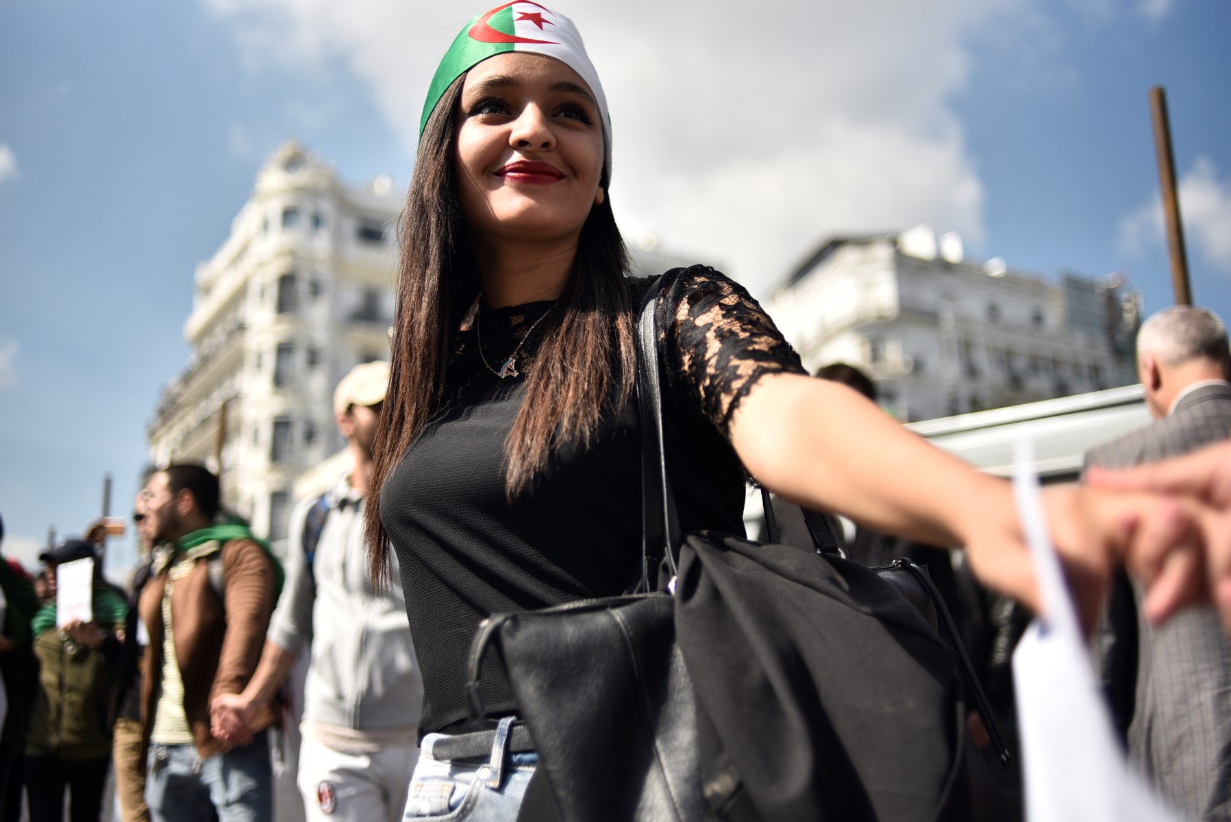 Algérie: Des influenceurs condamnés pour arnaque contre des étudiants