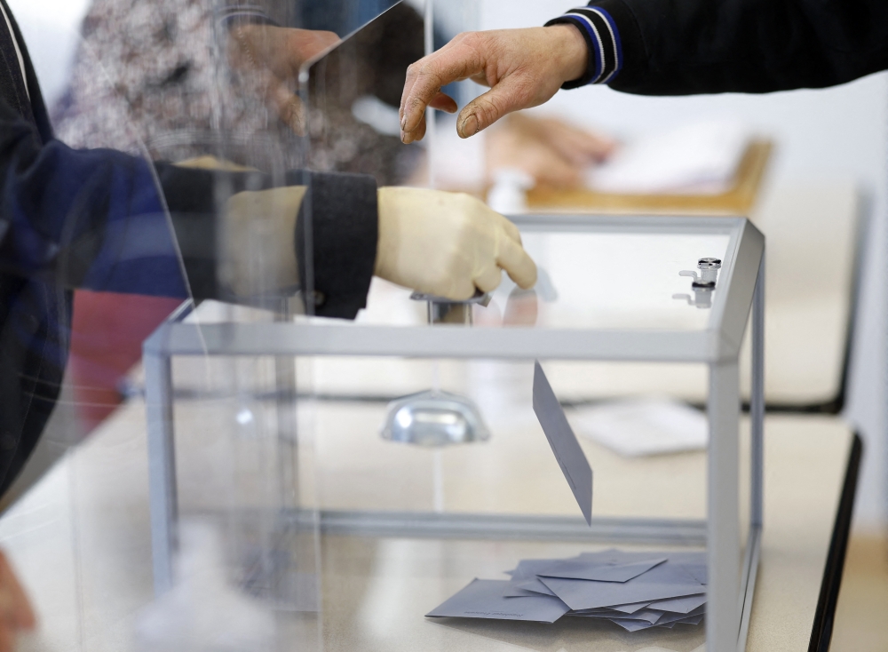Cinq choses à savoir sur le second tour des élections législatives en France