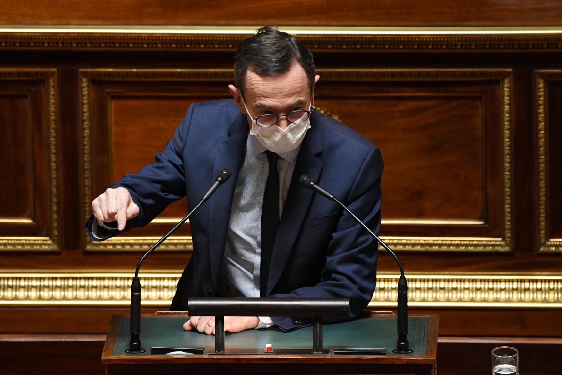 Législatives: pas de consigne de vote si le candidat LR est éliminé, assure Retailleau