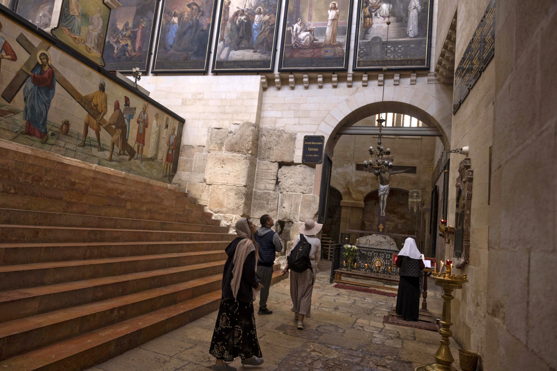 Israël confirme la vente de bâtiments de l'Eglise à des colons juifs à Jérusalem