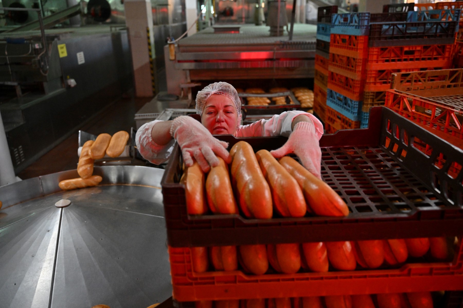 A Kiev, la bataille du pain sous les bombes russes