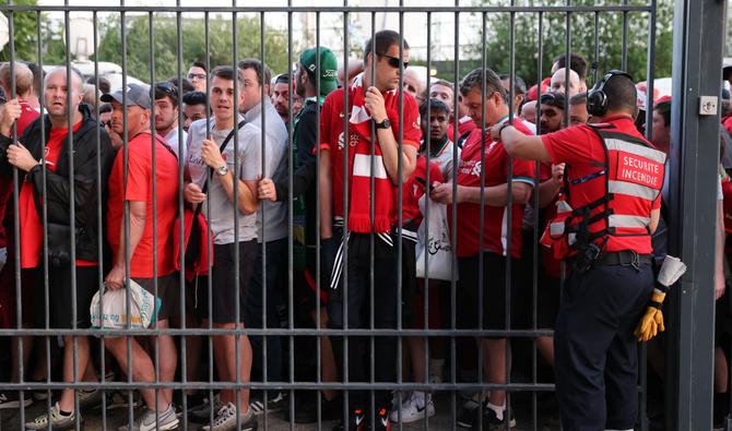Stade de France: l'UEFA, qui a lancé son enquête, démonte les chiffres de Darmanin