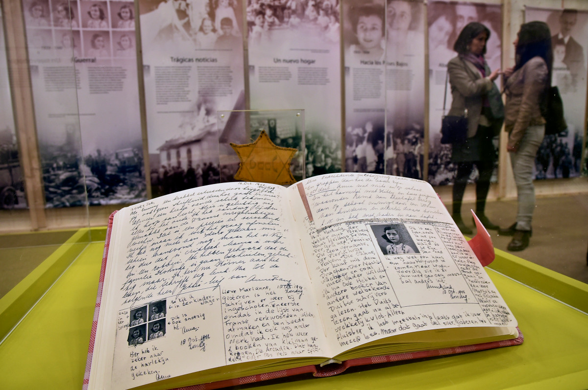 Le Journal d'Anne Frank, un texte qui n'a cessé d'évoluer