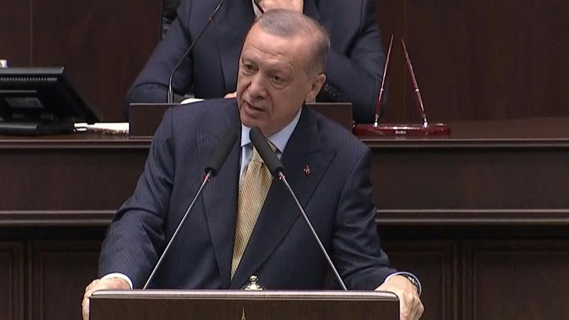 Turquie : Erdogan veut encore baisser les taux d'intérêt malgré l'inflation
