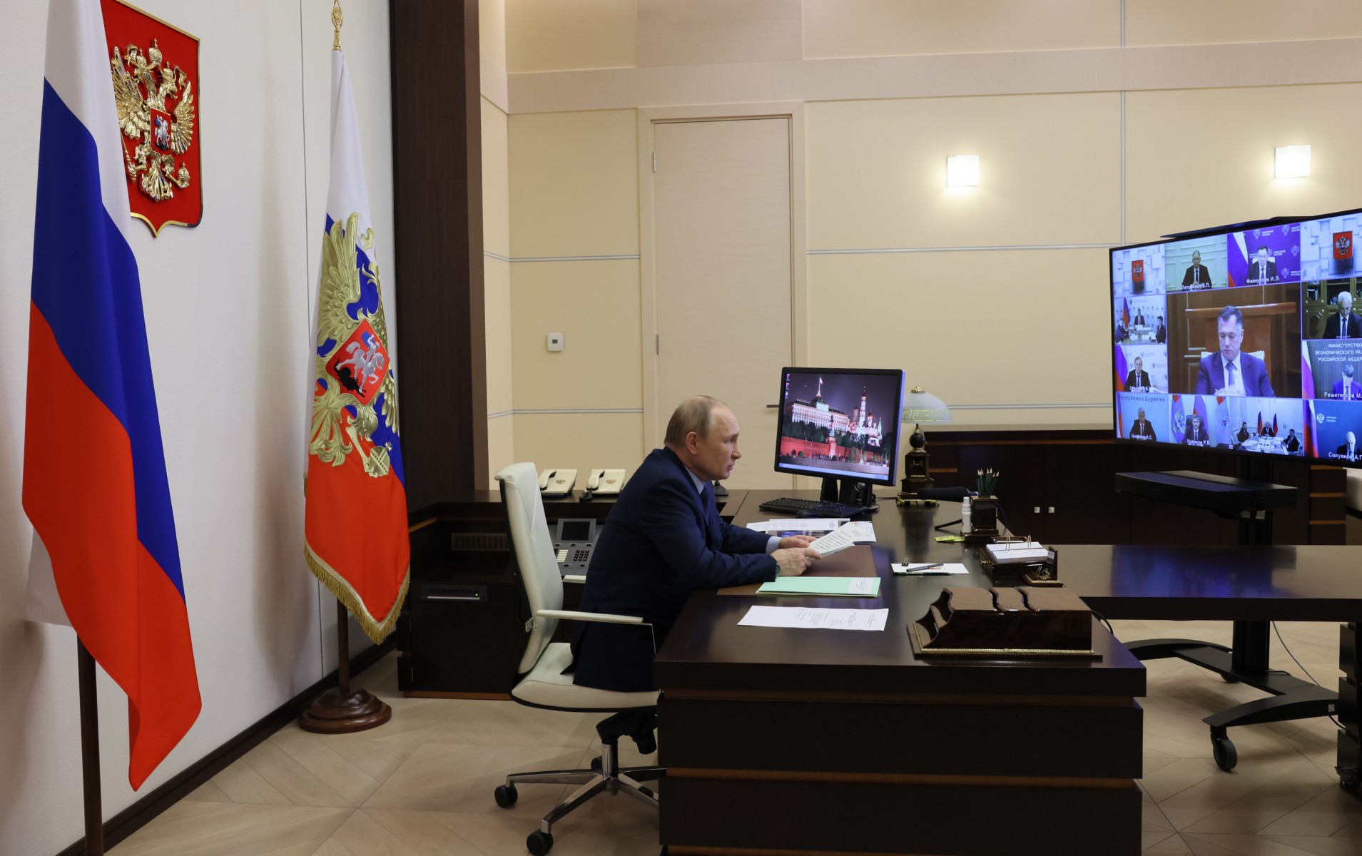 Moscou et Pékin fustigent l'Otan, voie maritime pour sortir du blé d'Ukraine