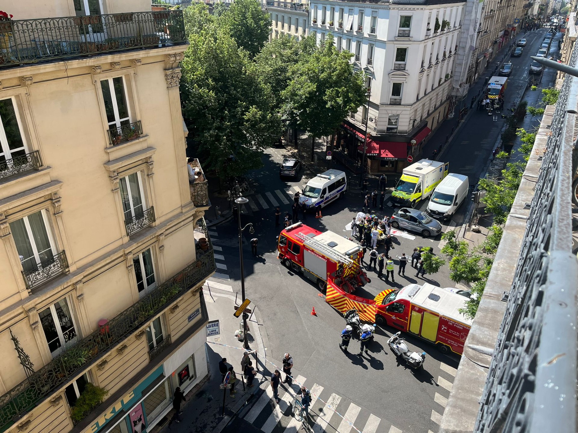 Paris: deux blessés par balle lors d'un contrôle, les policiers en garde à vue