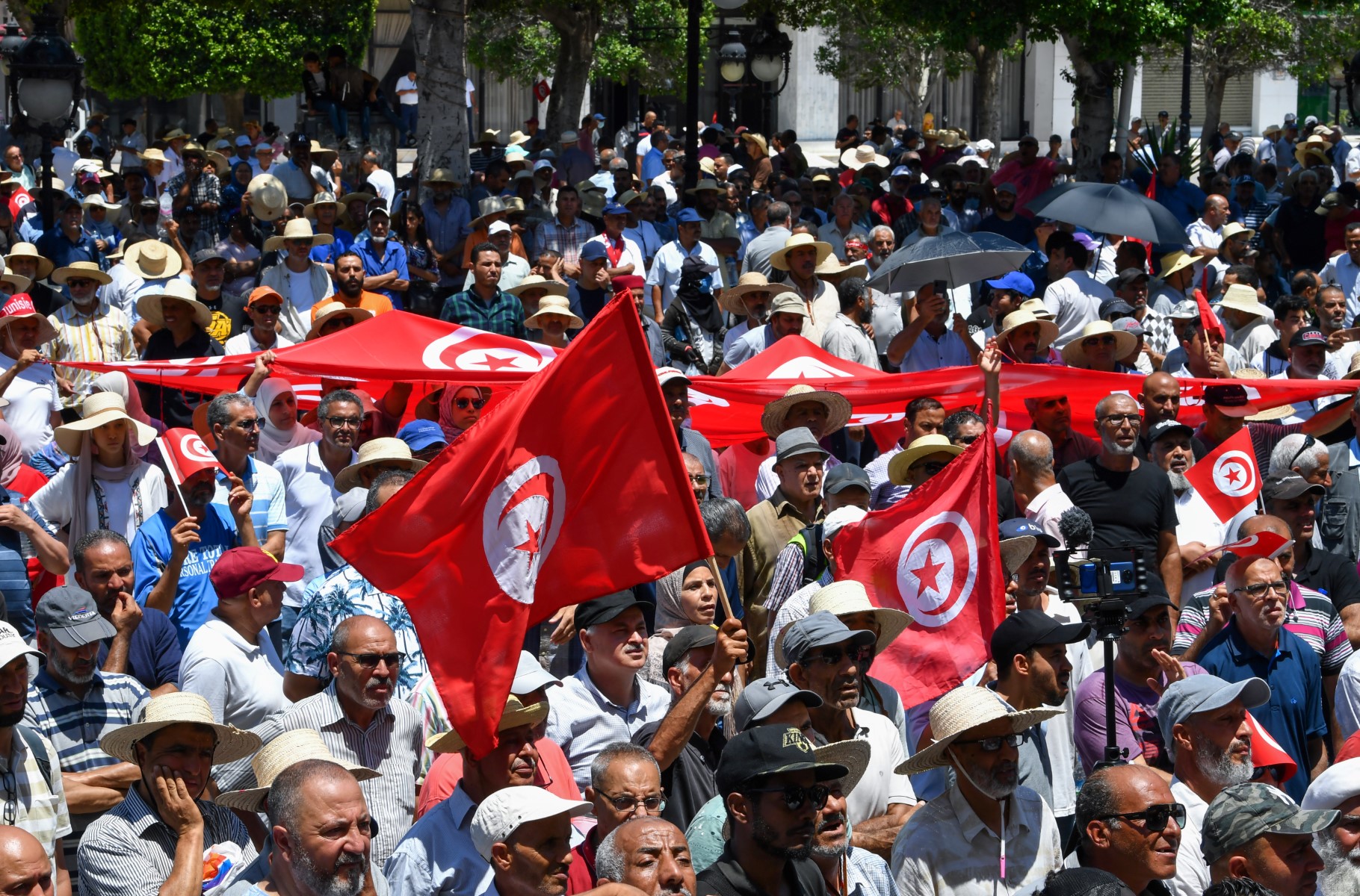 Manifestation à Tunis contre les politiques du président Saied et le projet de Constitution