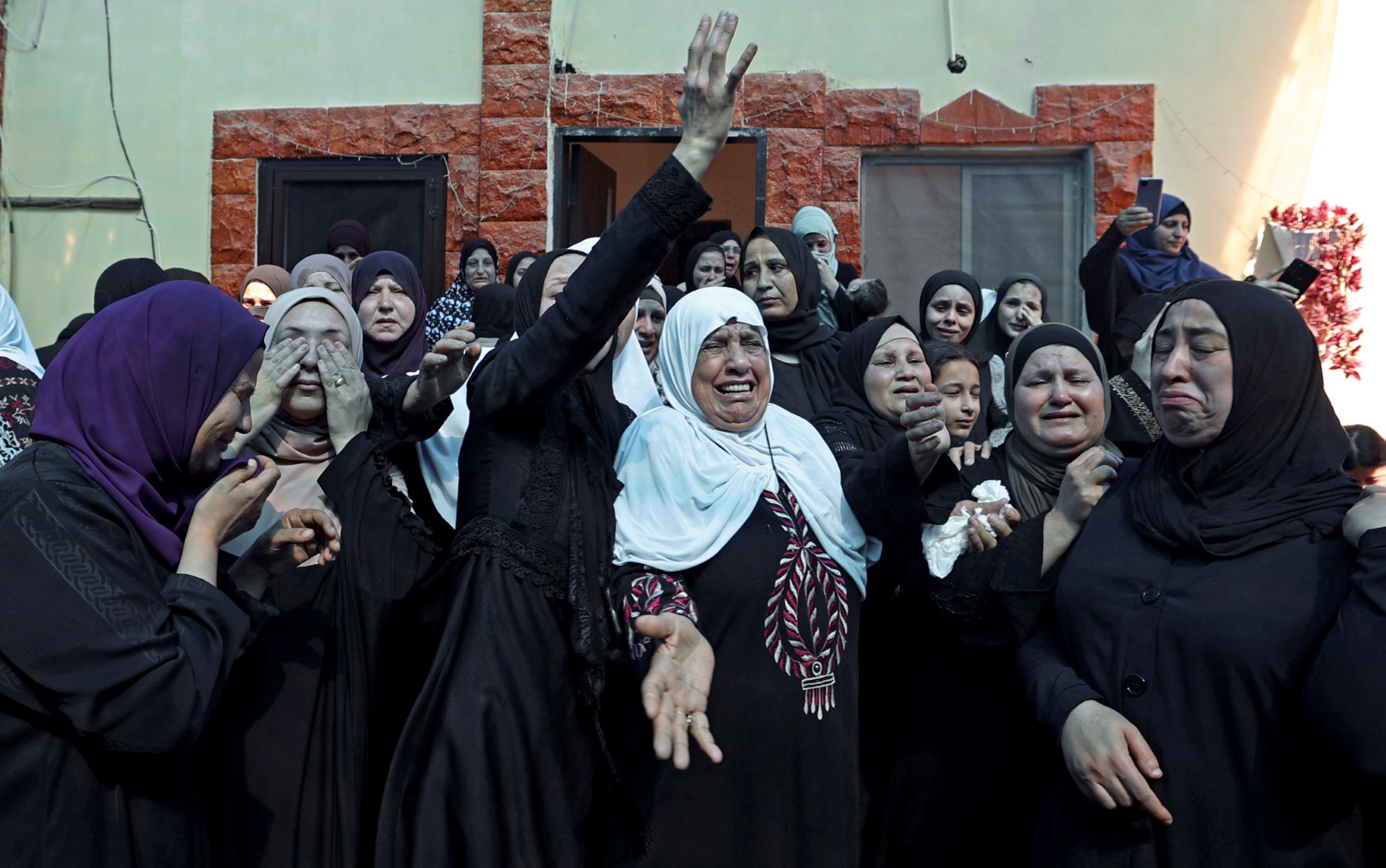Des dizaines de blessés dans des affrontements en Cisjordanie occupée