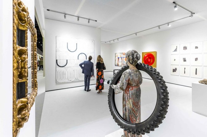 Pays-Bas: des voleurs armés font irruption au salon d'art et d'antiquités de Maastricht