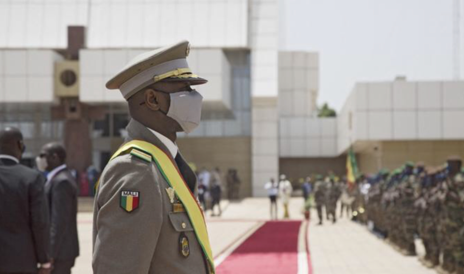 Mali: Le président de transition promulgue la loi électorale, condition d'un retour des civils au pouvoir