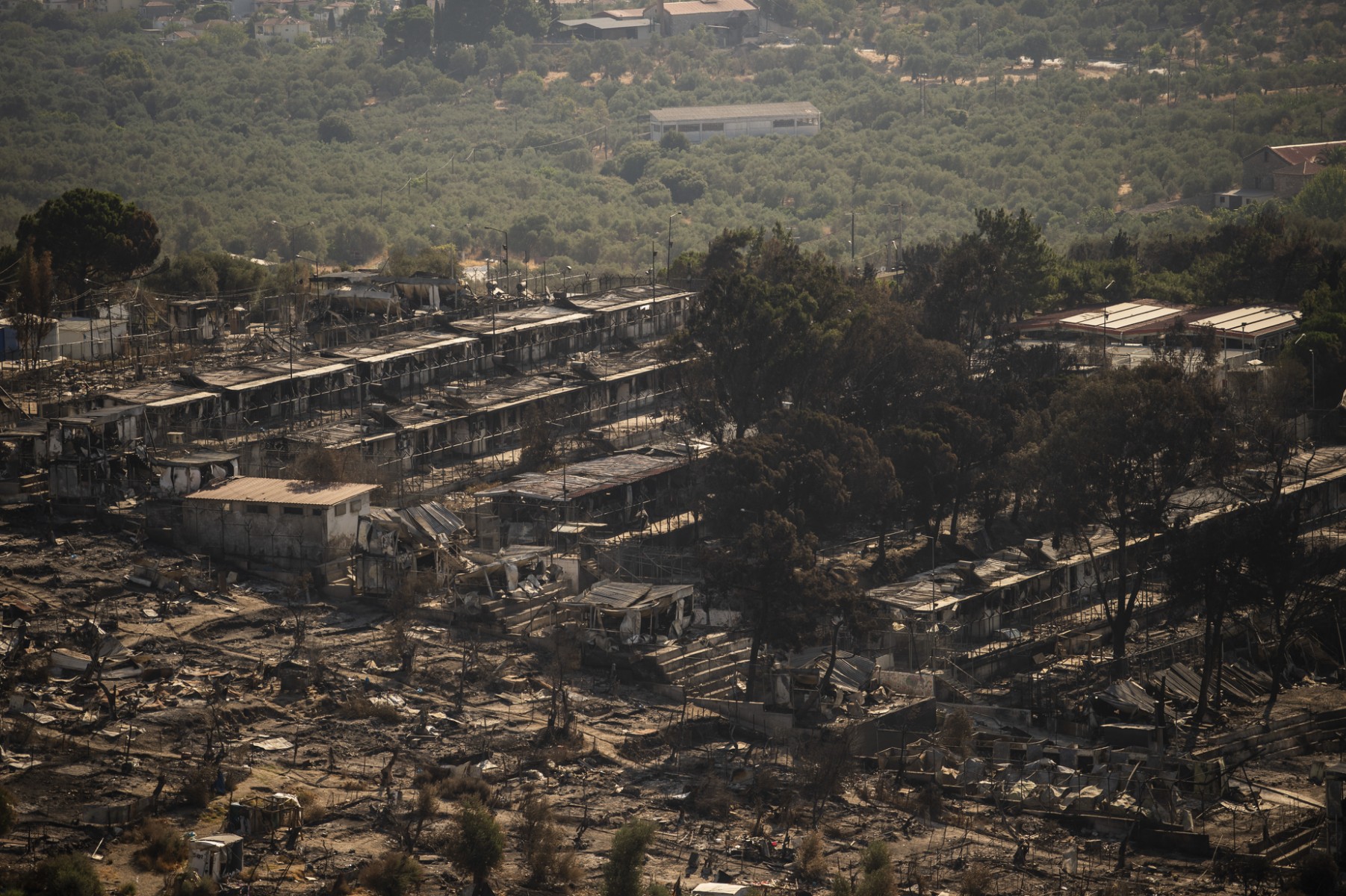 Grèce: prison confirmée pour deux Afghans condamnés pour l'incendie du camp de Moria