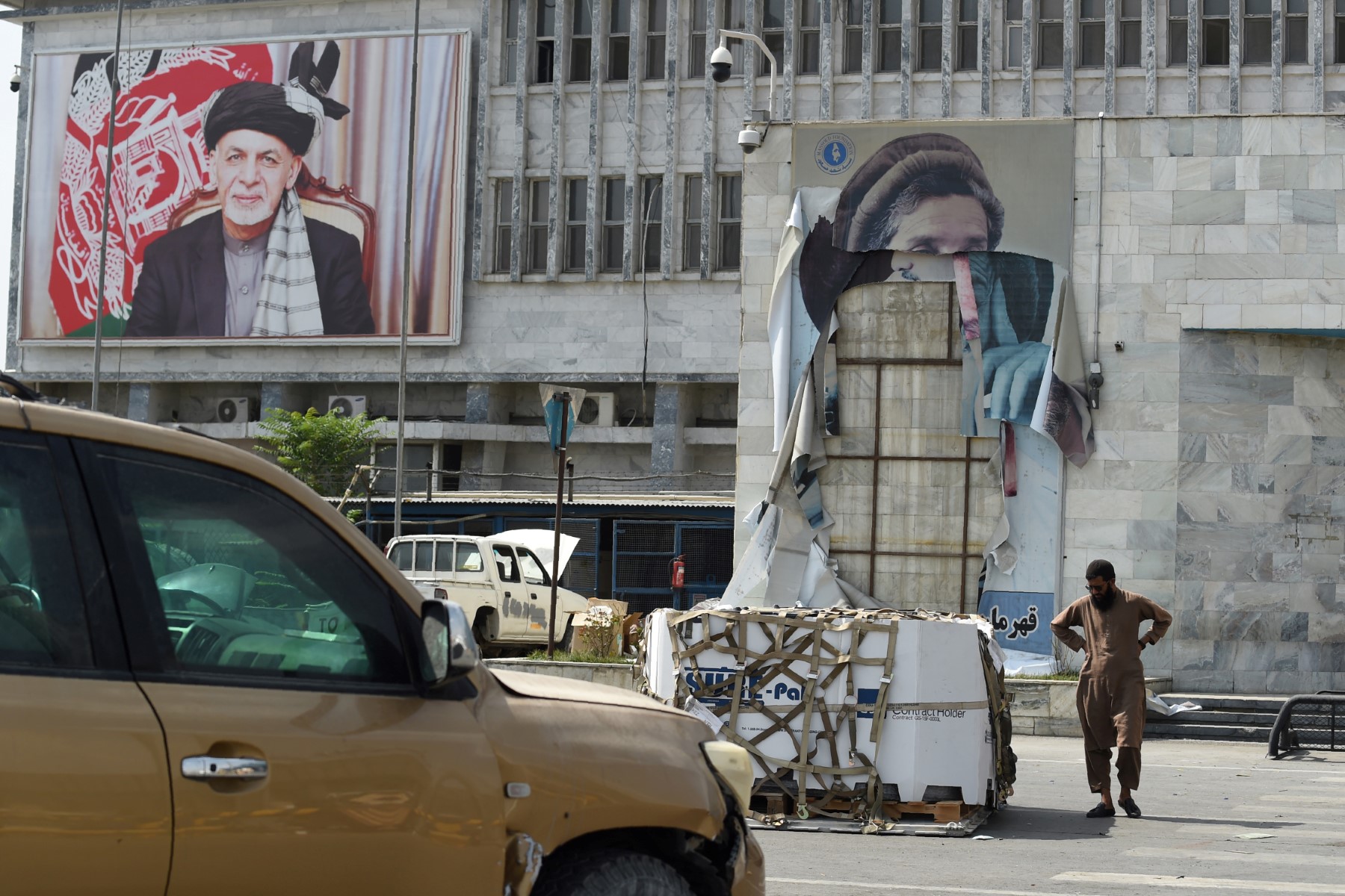 L'ex-président afghan n'a probablement pas fui Kaboul avec des millions de dollars, selon un rapport américain