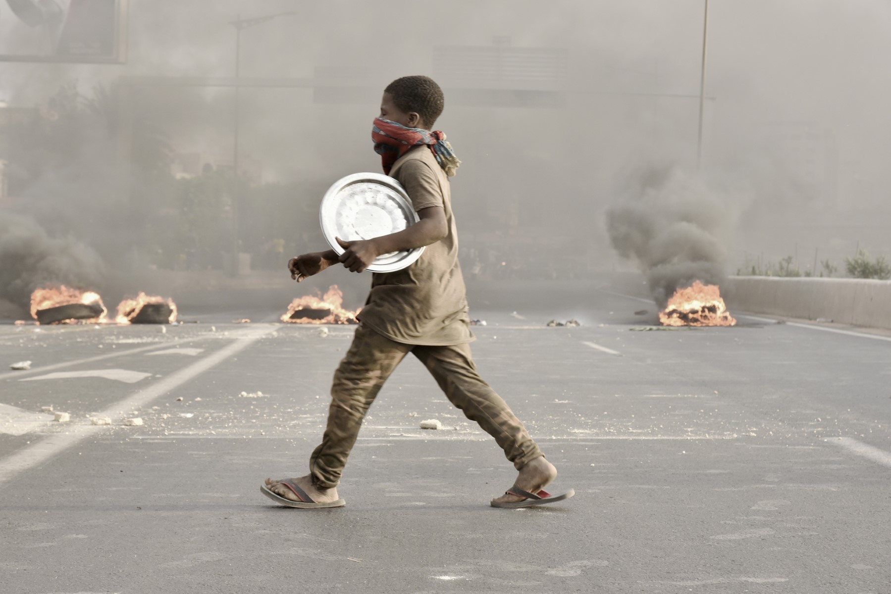 Des milliers de Sénégalais manifestent contre le pouvoir
