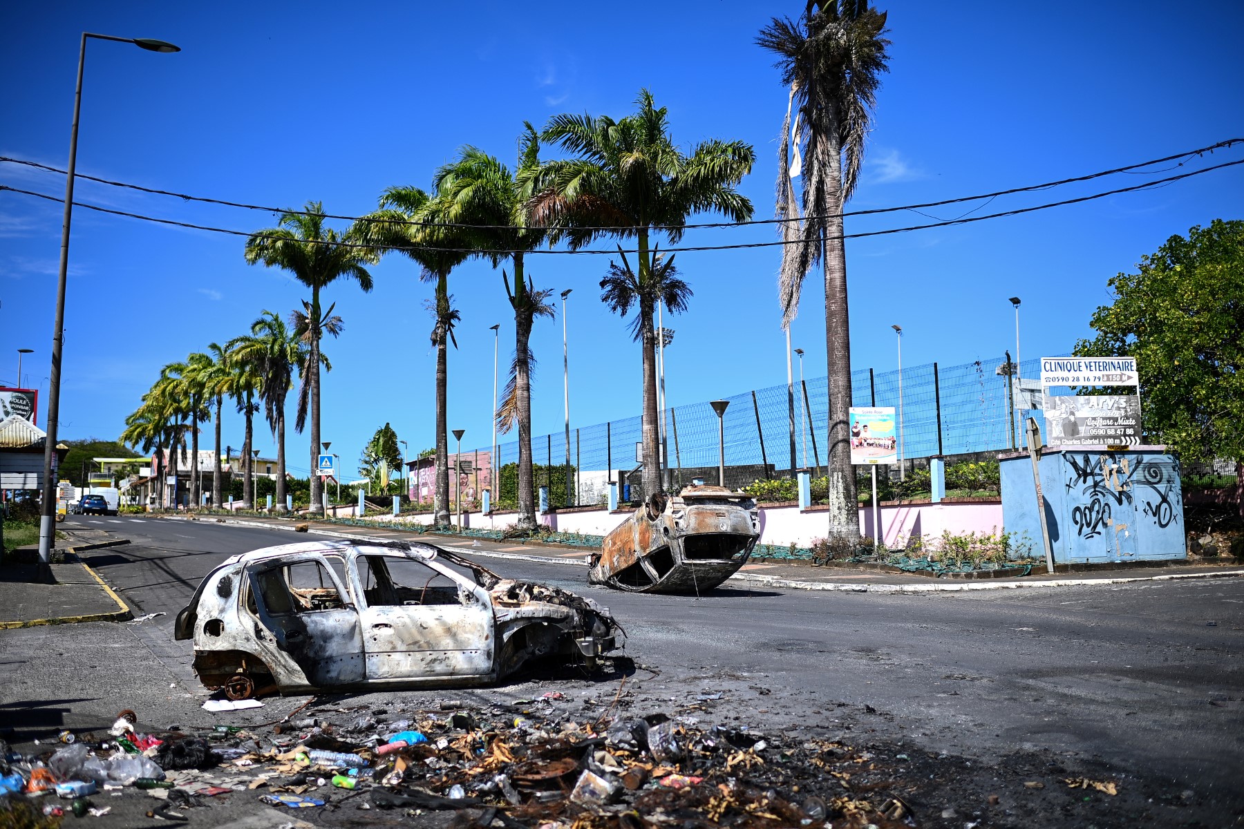 Guadeloupe: cinq nouvelles détentions dans l'enquête sur les émeutes de novembre