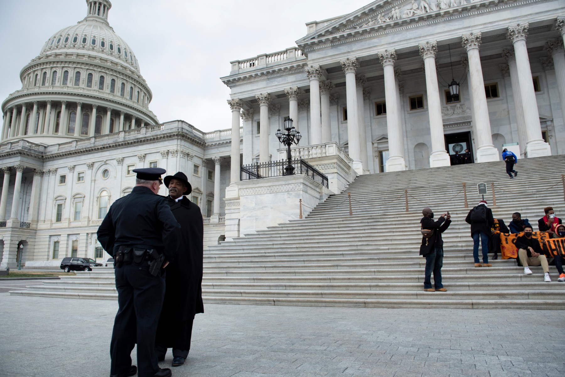 USA: accord a minima sur les armes à feu entre des sénateurs républicains et démocrates