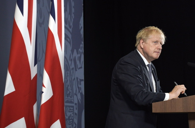 «Consterné», Boris Johnson cherche avec Kiev à libérer deux Britanniques condamnés à morts