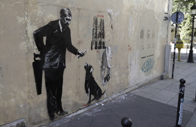 Vol d'un Banksy au Bataclan: jusqu'à 4 ans ferme requis à Paris