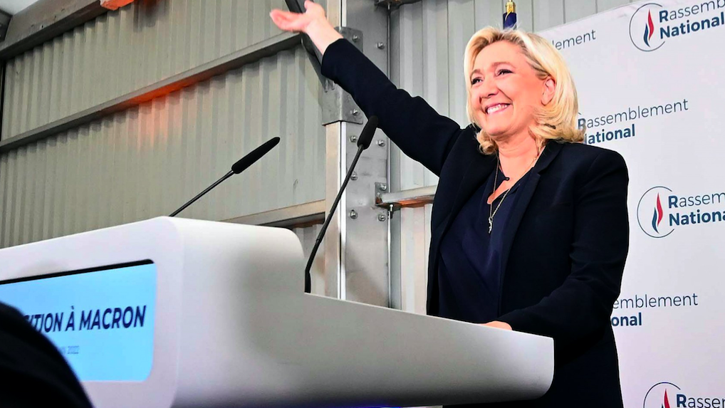 En France, le séisme d'une extrême droite légitimée