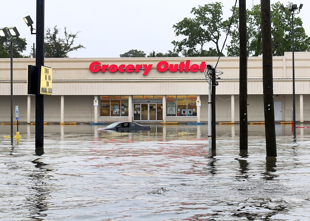 Inondations, incendies et canicule: les Etats-Unis aux prises avec les catastrophes climatiques