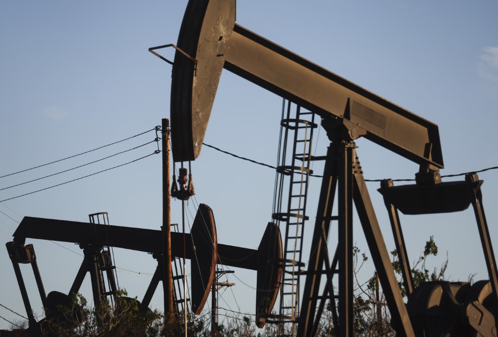 Le pétrole se replie, entre craintes de récession et intervention de Biden