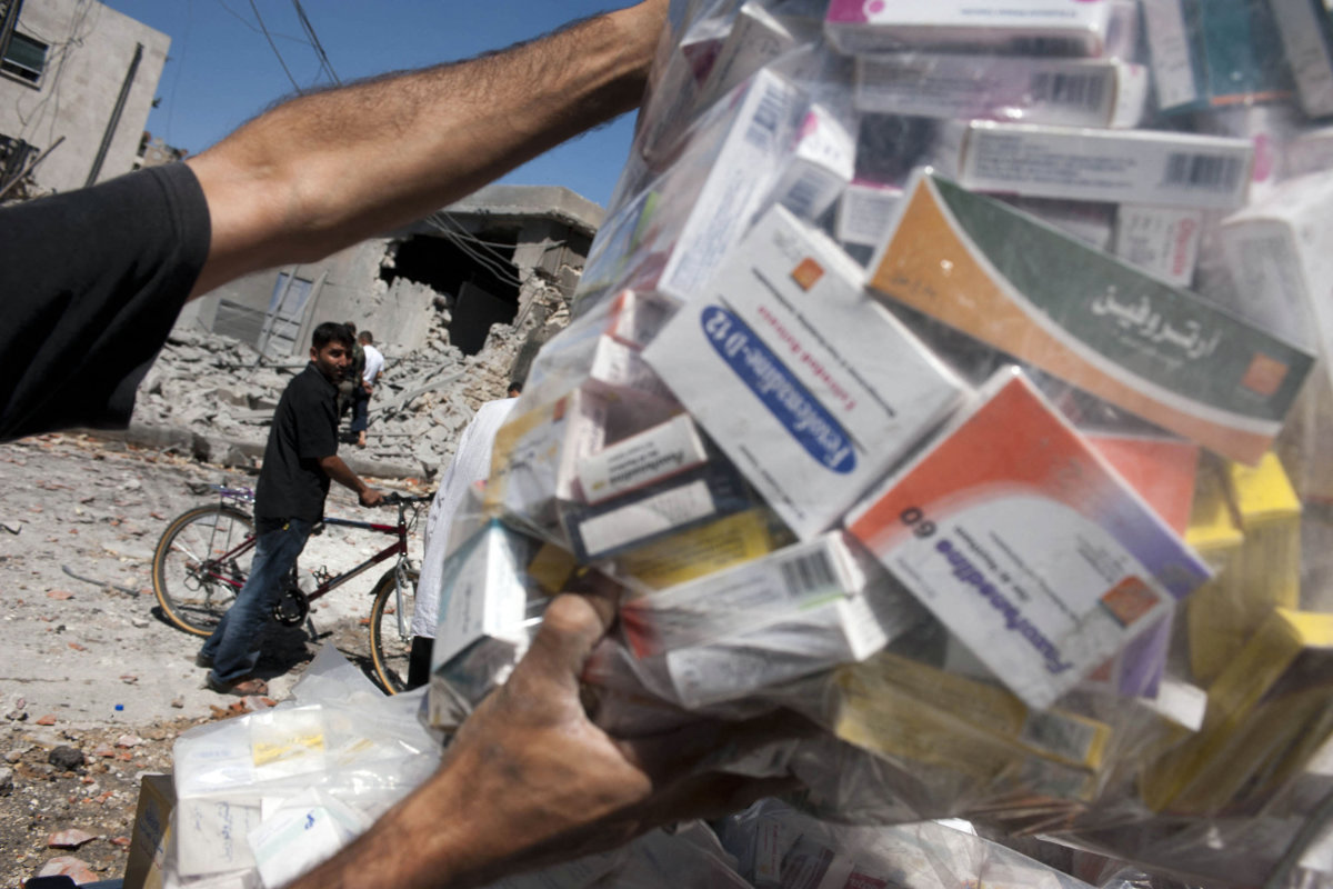Les médicaments dont la date d’expiration est proche se retrouvent souvent en Syrie, où ils sont consommés par des patients désespérés. (AFP)