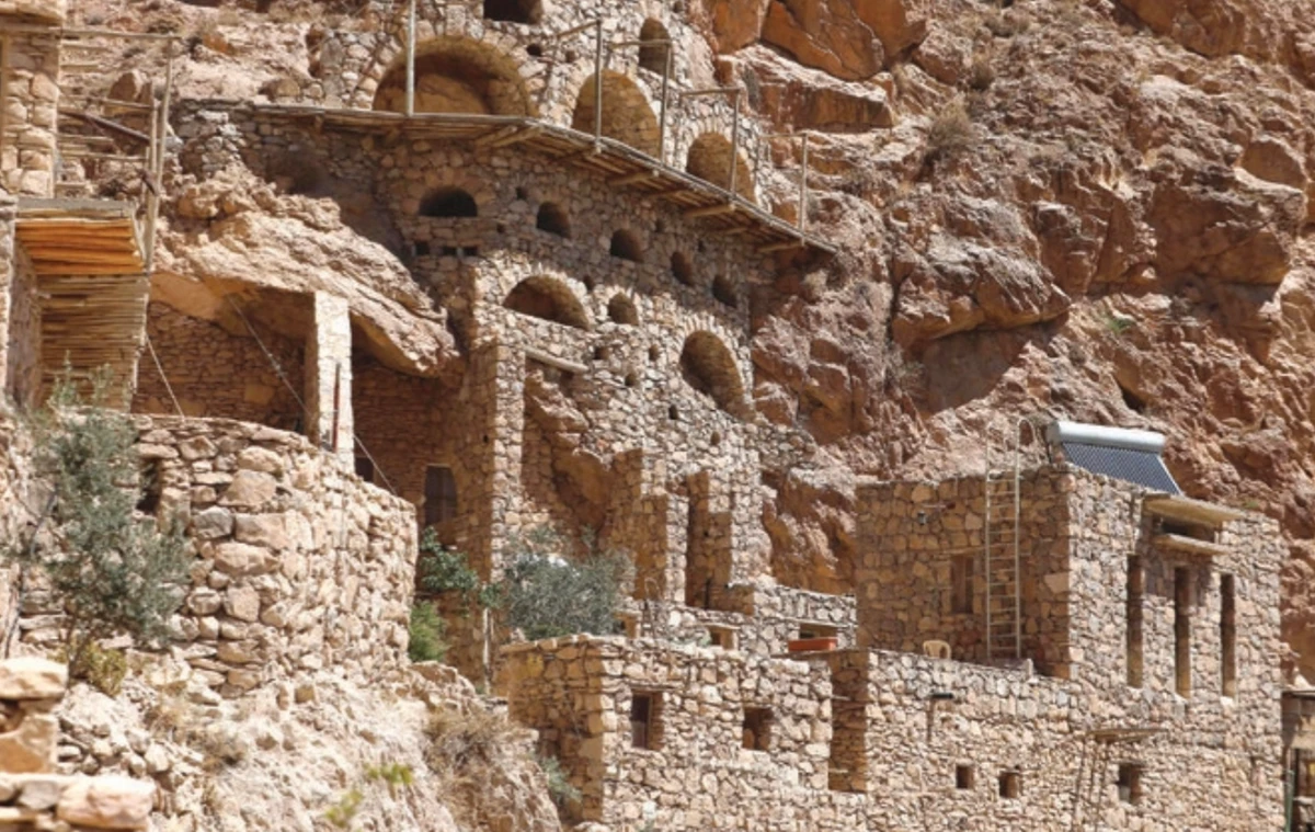 En Syrie, le monastère de Mar Moussa espère sortir de son isolement