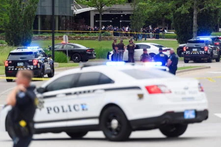 Nouvelle fusillade aux Etats-Unis: un homme tue 4 personnes et se suicide dans l'Oklahoma