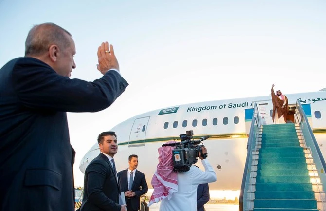 L’Arabie saoudite et la Turquie «tournent une nouvelle page» après la visite du prince héritier à Ankara