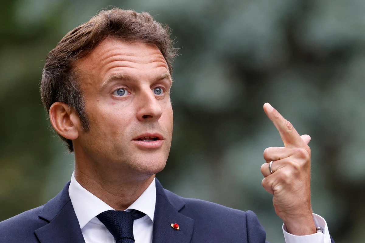 Céréales bloquées en Ukraine: Macron propose de passer par la Roumanie
