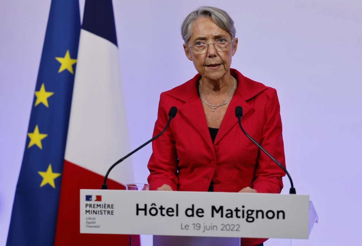 Elisabeth Borne entame ses consultations avec une Assemblée en construction