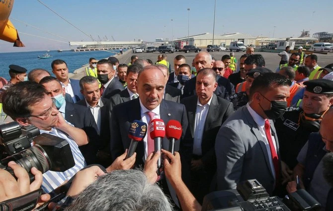 Le Premier ministre Bisher Al-Khasawneh a visité le site mardi et a déclaré que la concentration de gaz dans la région était revenue à la normale. (AFP)