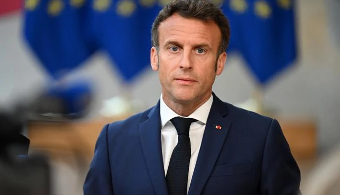 France: Macron consulte pour sortir de l'impasse