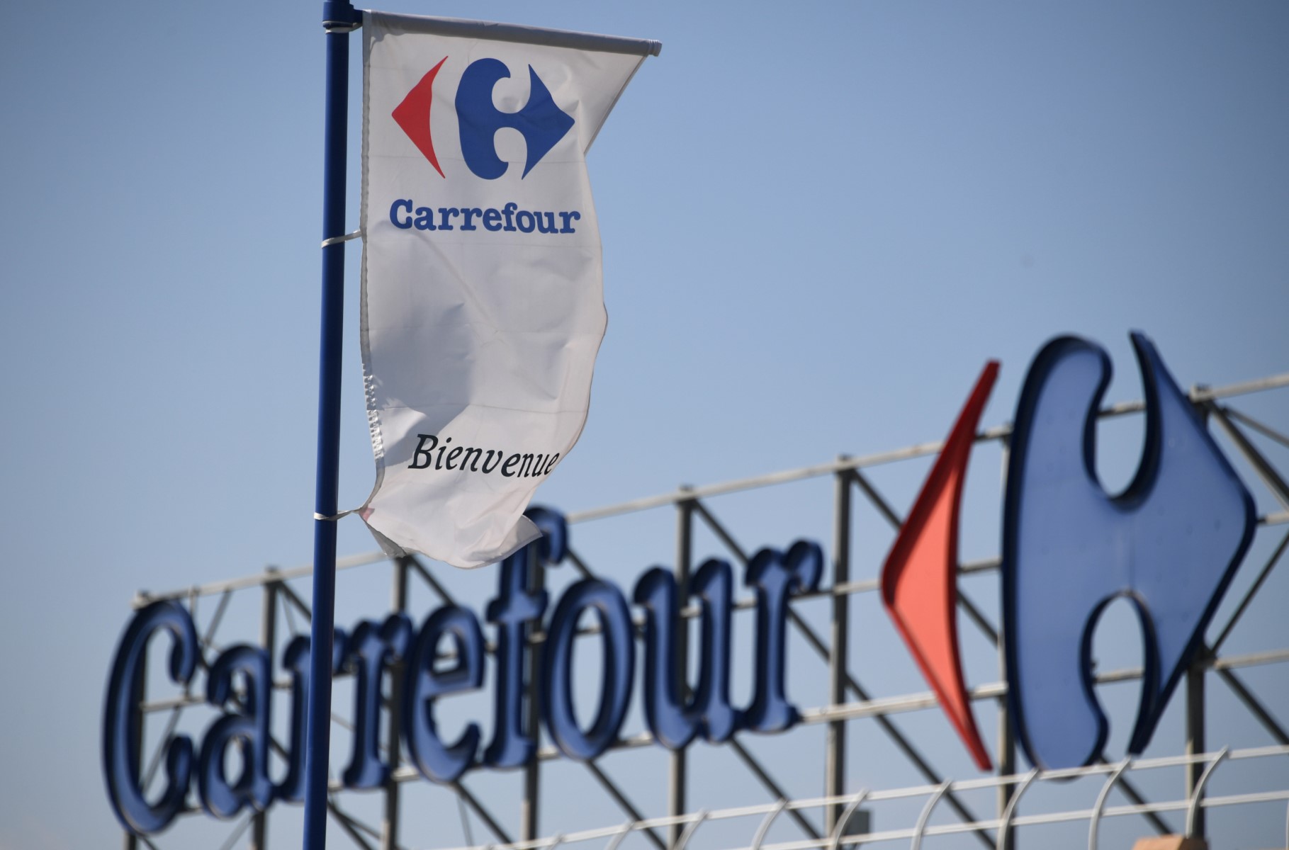 Les supermarchés s'accordent sur un plan de « sobriété énergétique »