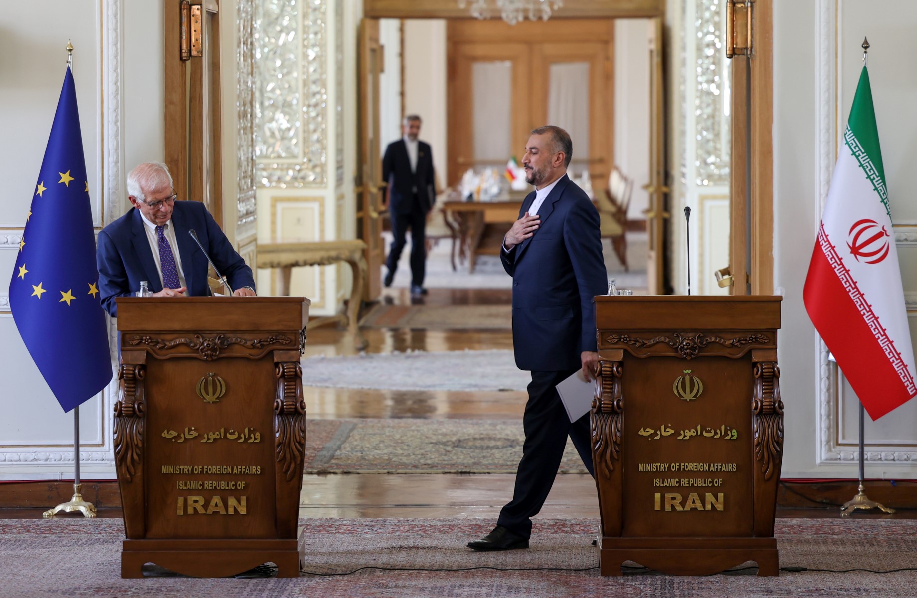 Nucléaire iranien: un texte final sur la table mais pas encore d'aval de Téhéran