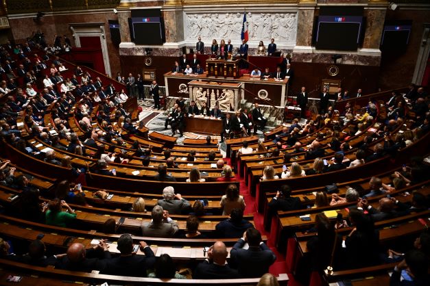 Les ministres priés de participer aux travaux parlementaires jusqu'à la fin de la session