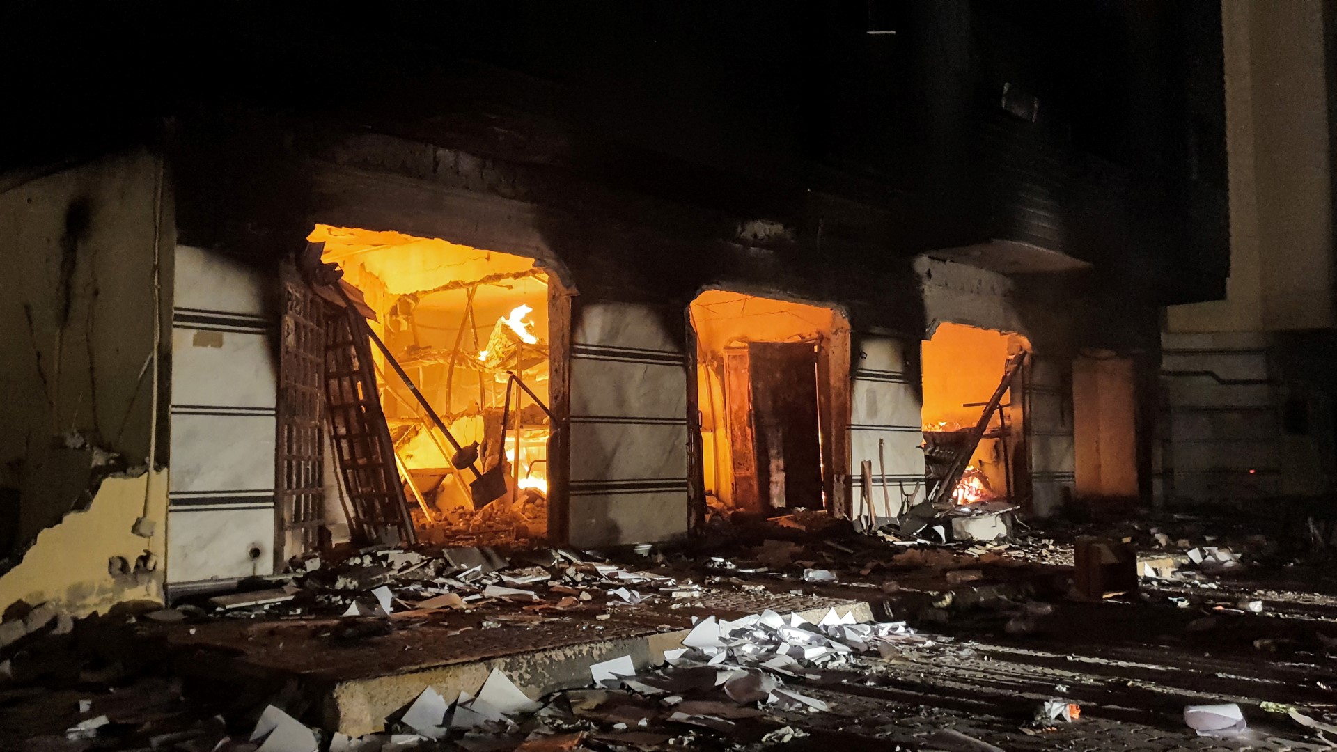 Libye: des manifestants investissent le siège du Parlement