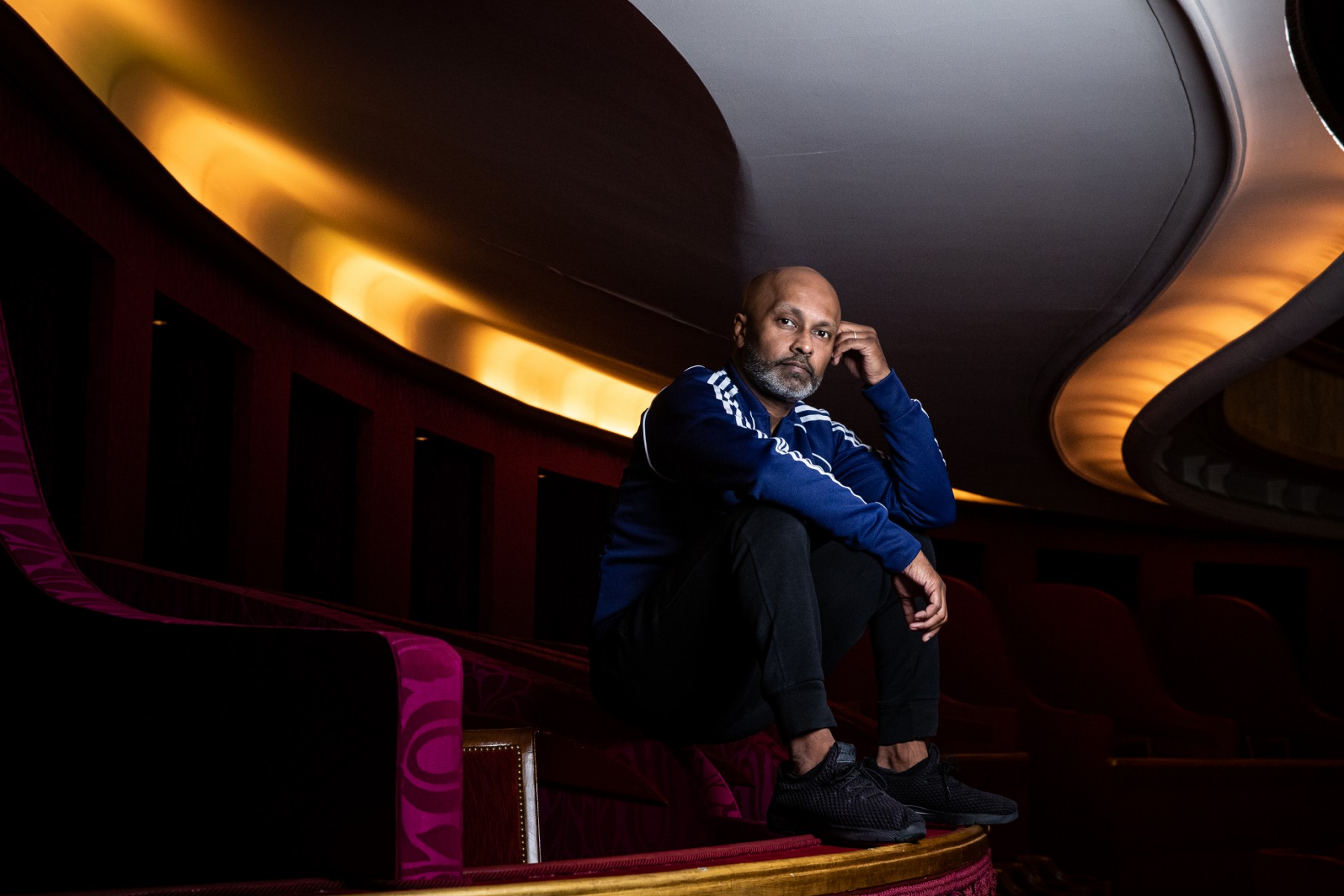 En deuil de Peter Brook, Akram Khan danse pour la dernière fois à Paris