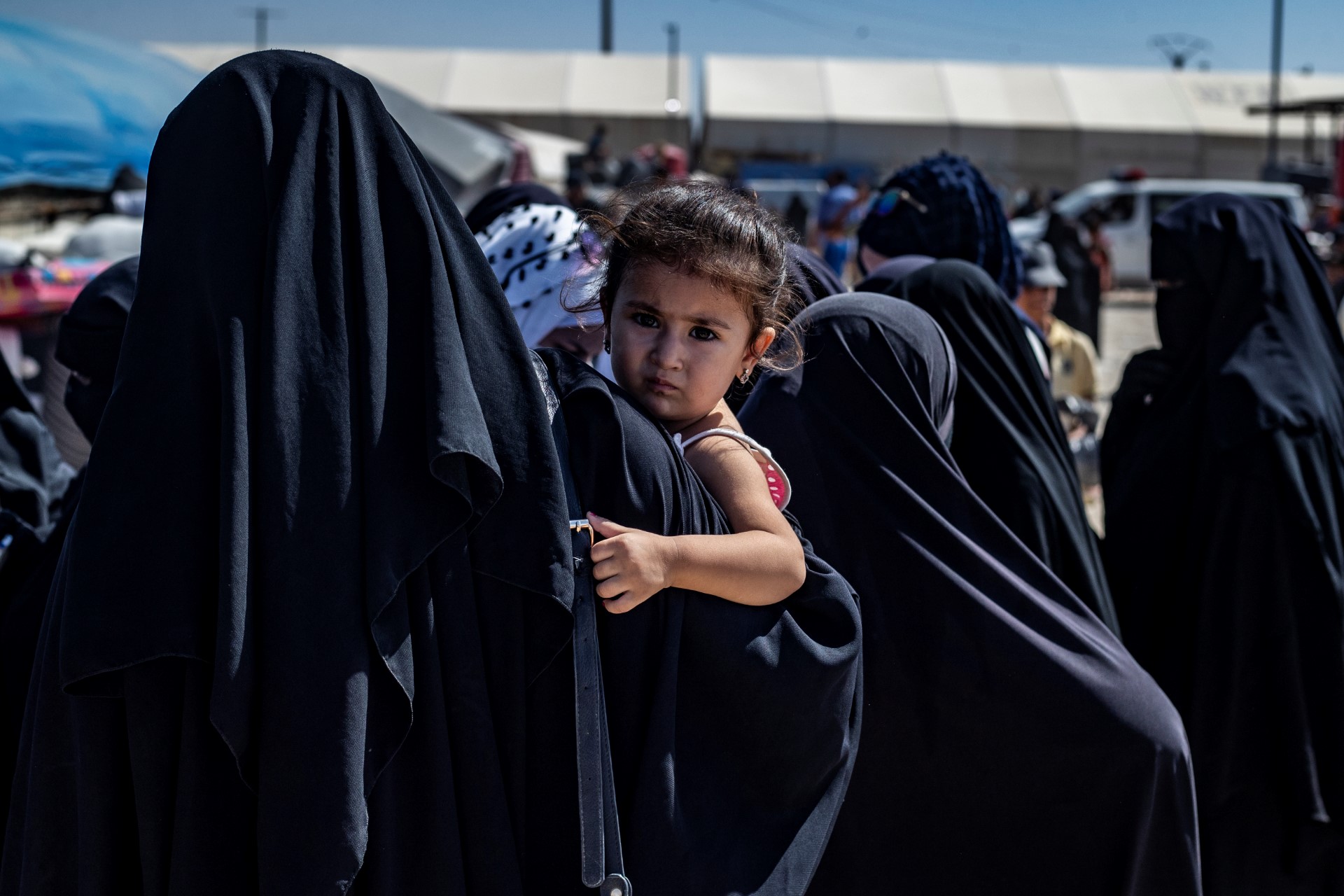 Rapatriés de camps en Syrie, huit femmes et un mineur mis en examen