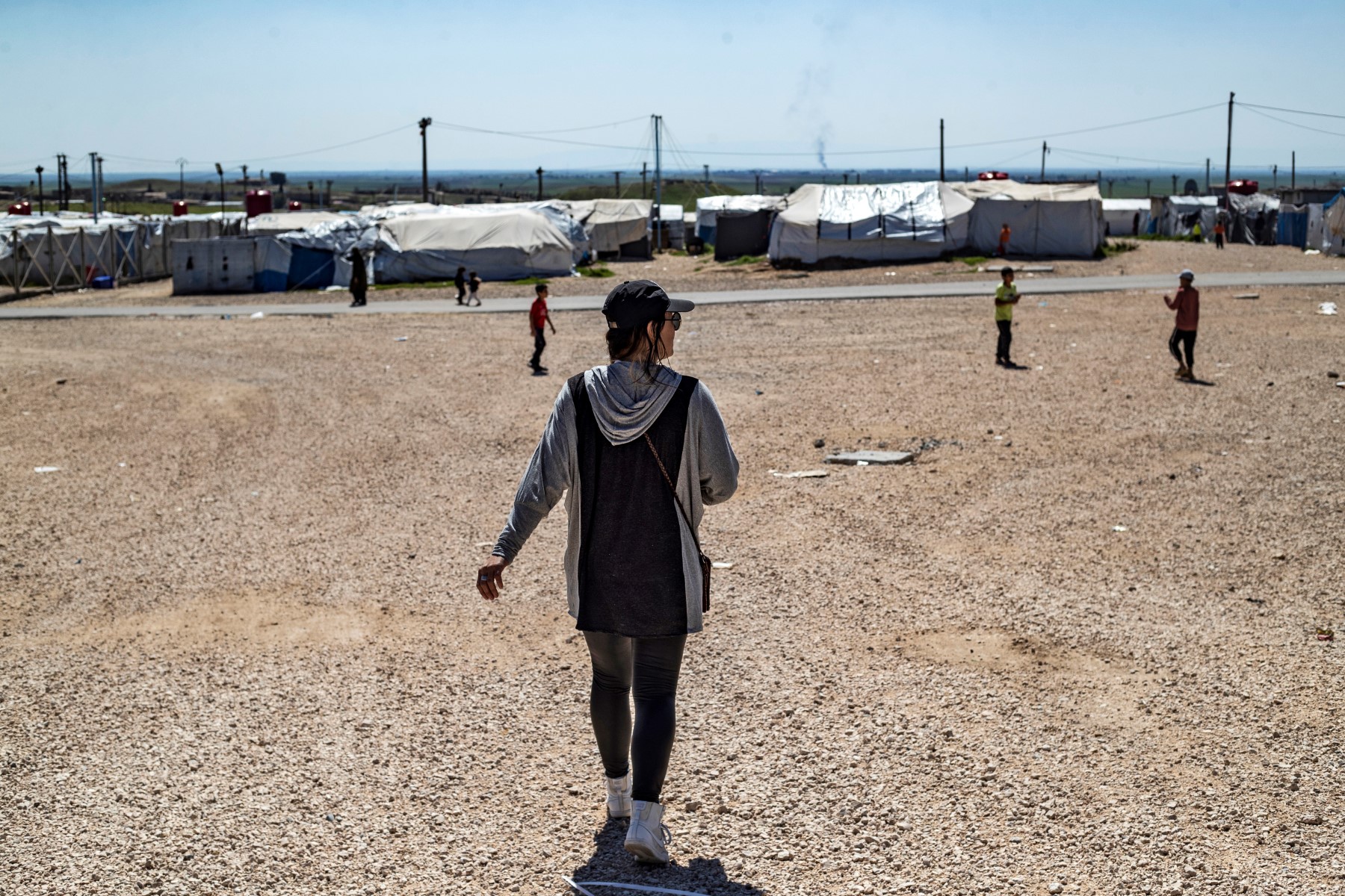 La France rapatrie 35 mineurs et 16 mères, dont Emilie König, détenus dans des camps syriens