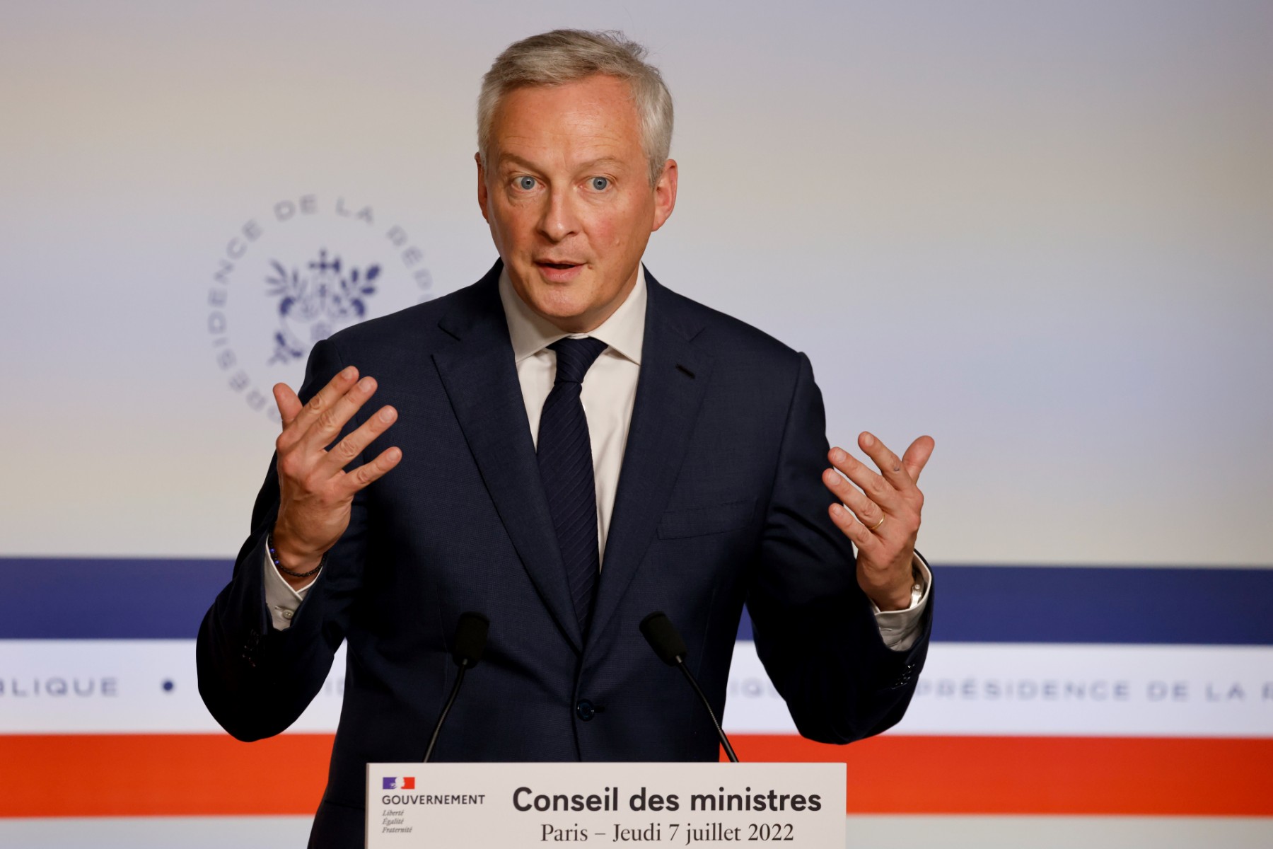 La pénurie de main d'oeuvre, deuxième urgence après le pouvoir d'achat, selon Le Maire