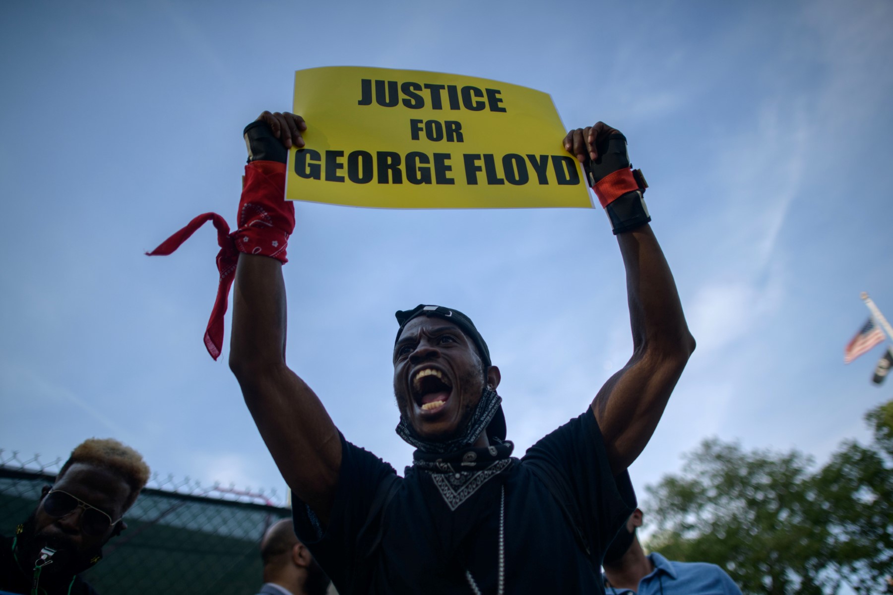 Le policier qui a tué George Floyd condamné à 21 ans de prison par la justice fédérale