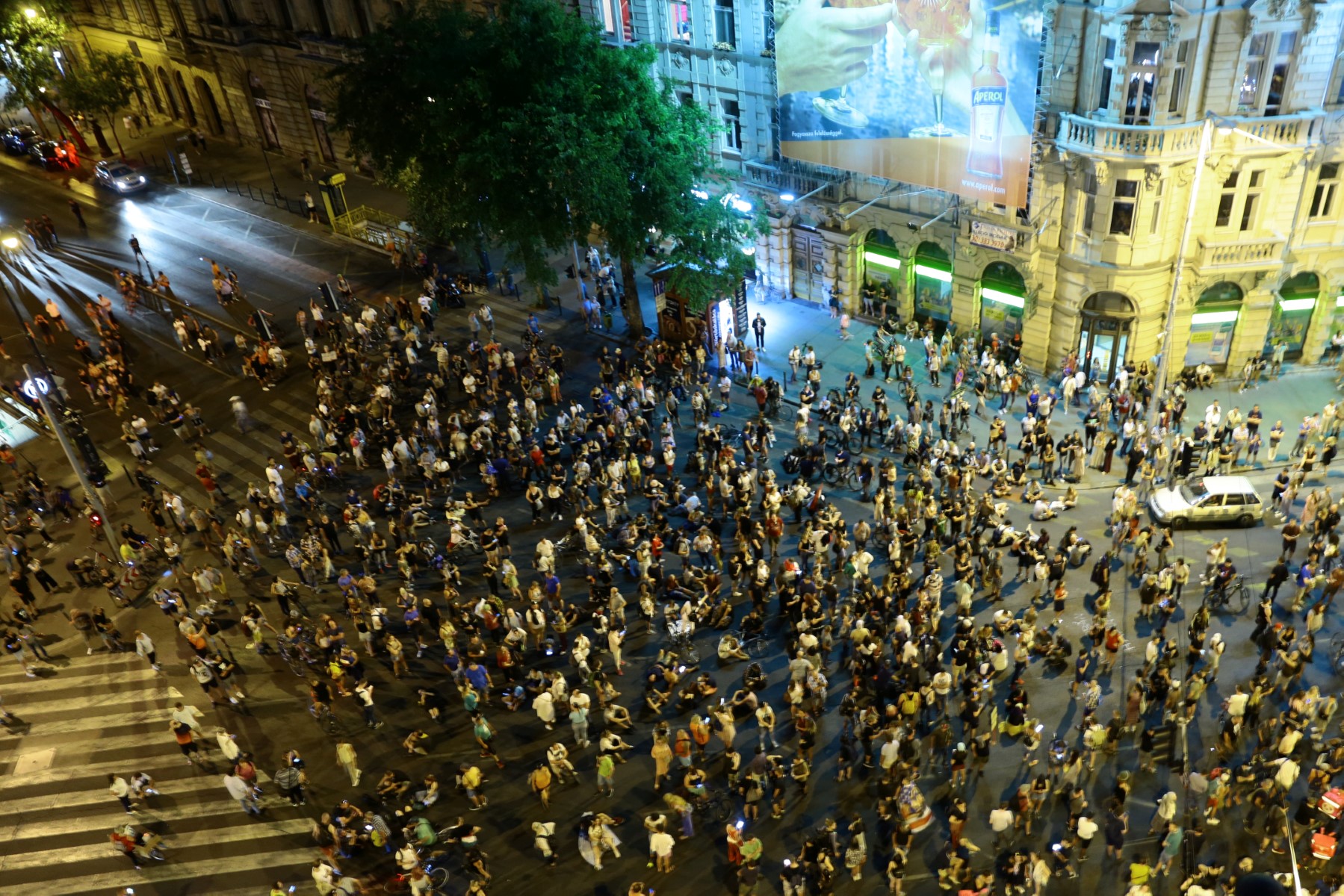 Hongrie: Cinquième jour de manifestations contre une réforme d'Orban