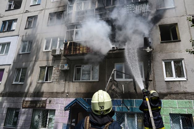 Ukraine: des bombes sur l'est et le sud, avancée fragile sur les céréales