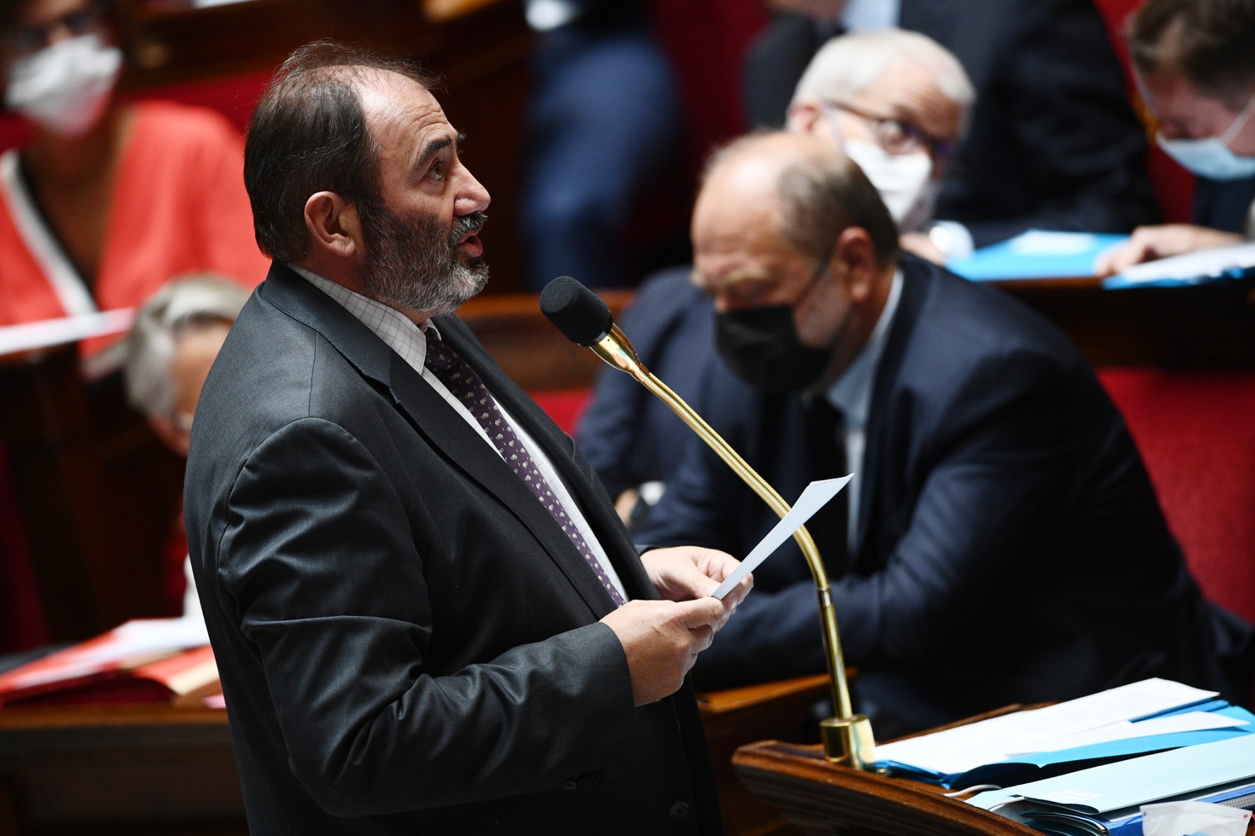 Feu vert du Sénat au projet de loi sanitaire, avec possibilité de contrôle des voyageurs