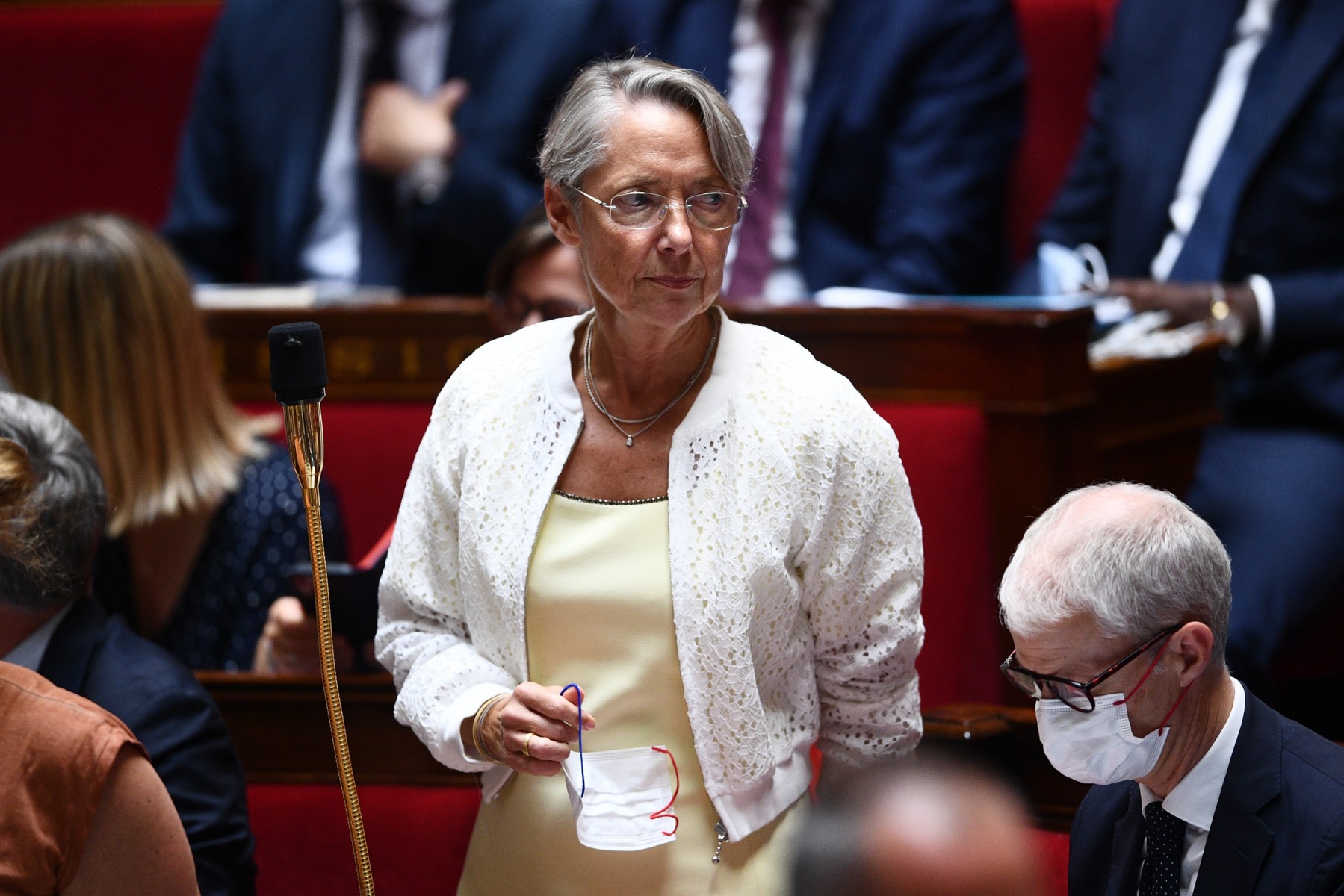 La Première ministre française Elisabeth Borne lors d'une séance de questions au gouvernement à l'Assemblée nationale à Paris le 19 juillet 2022 (AFP)